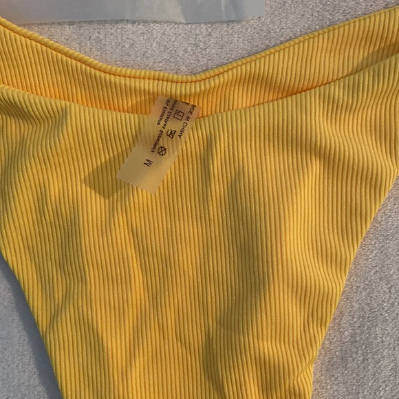 Shein Bikini - Picture 3 of 4